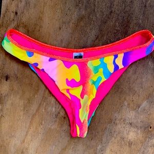 Dippin’ Daisy’s Revibe Festival Bikini